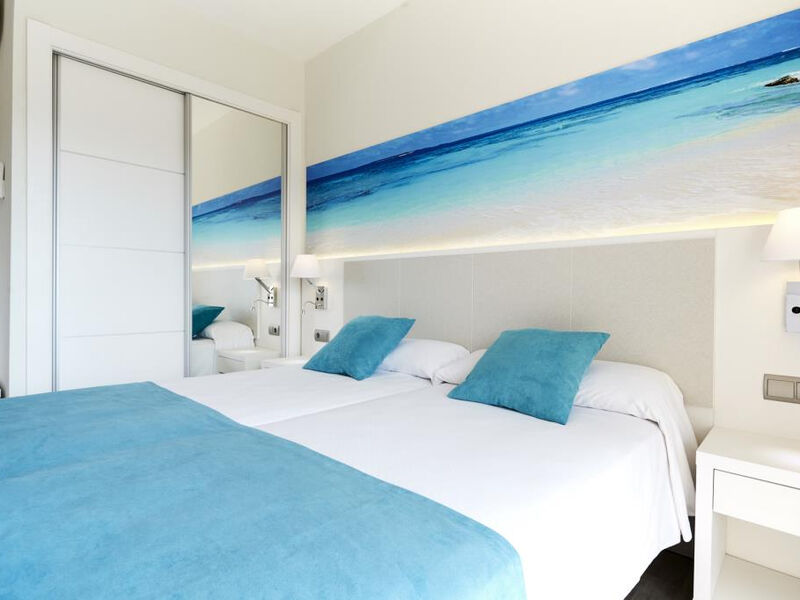 Invisa Hotel Es Pla