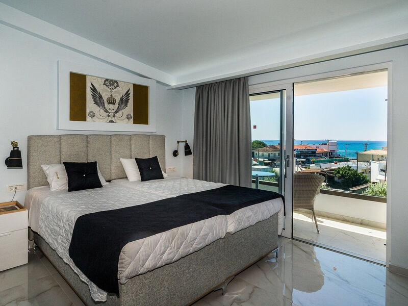 Ionis Art (Adult Only)