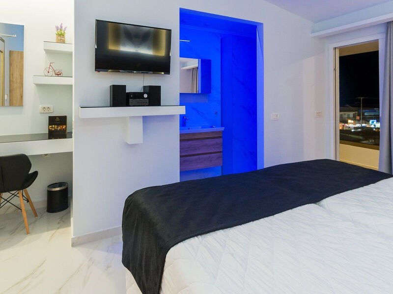 Ionis Art (Adult Only)