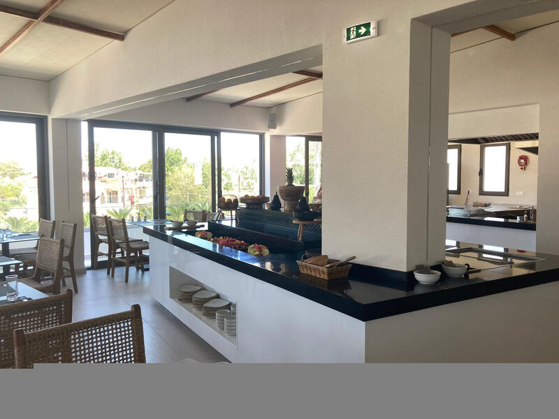 Ionis Art Luxury Suites