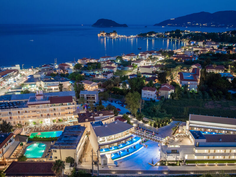 Ionis Art Luxury Suites