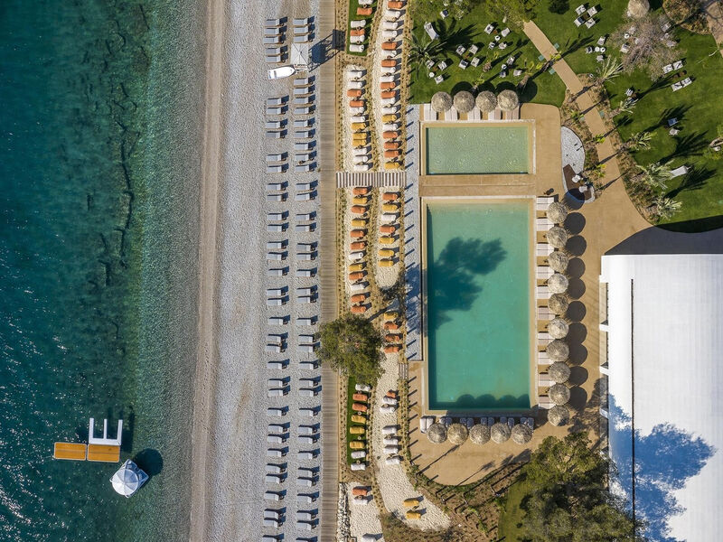 Brown Isla Corinthia