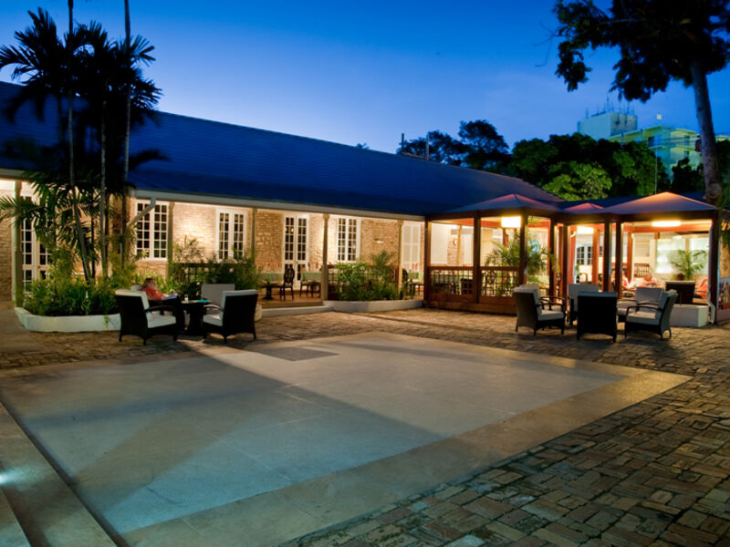 Island Inn