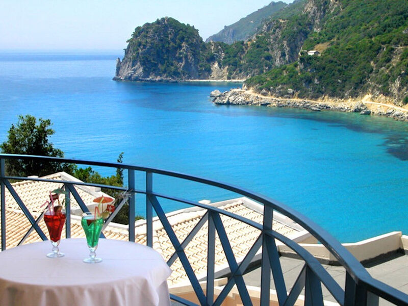 Ithea Suites