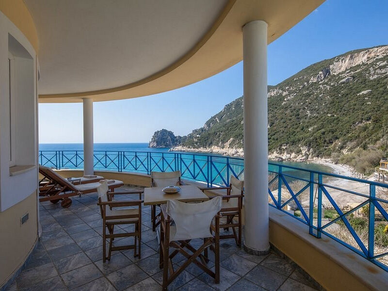 Ithea Suites