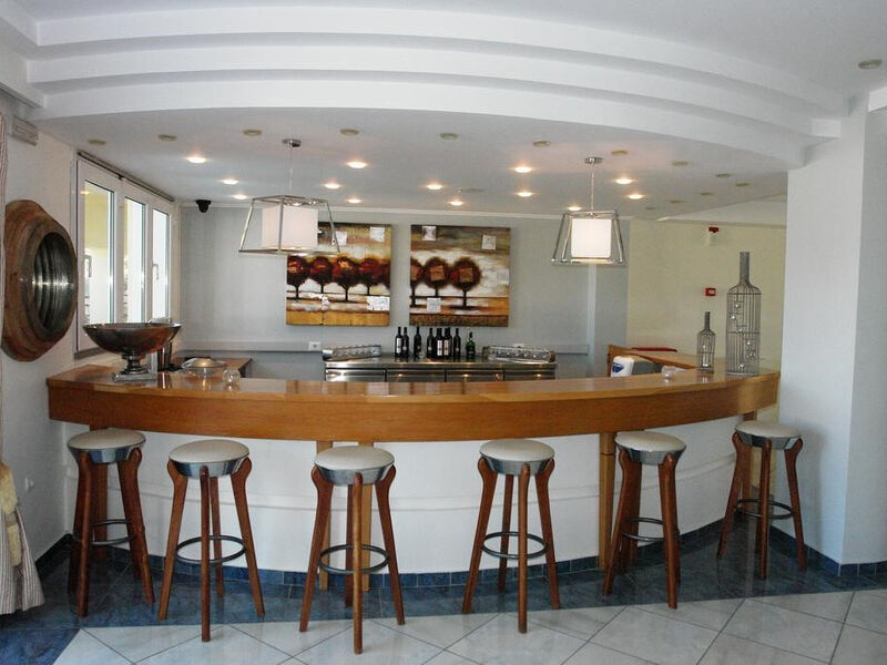 Ithea Suites