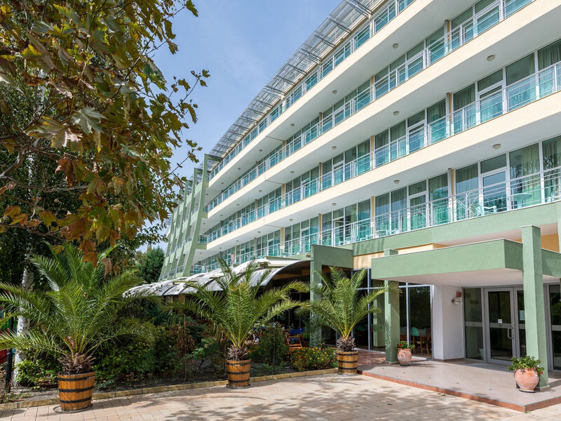 Ivana Palace