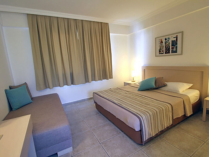 Izer Hotel and Beach Club