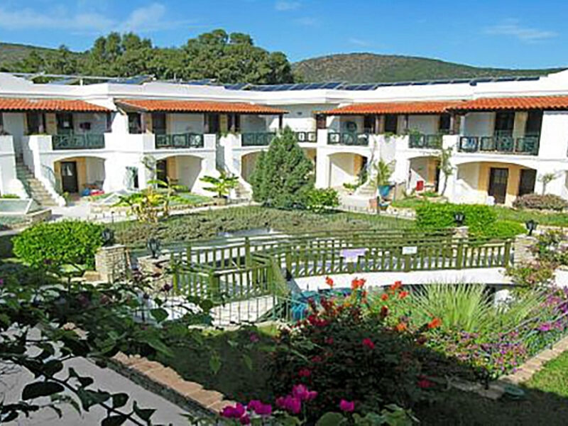 Izer Hotel and Beach Club