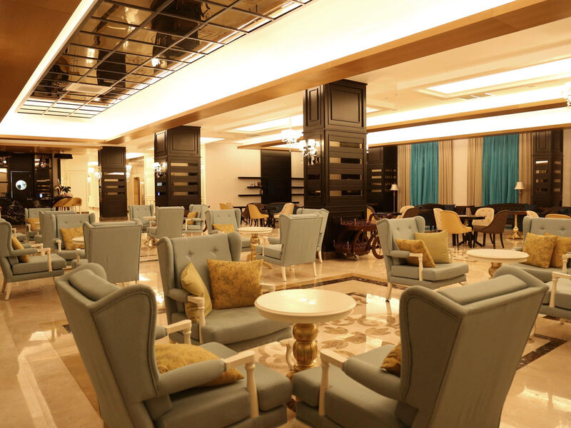 Jadore Deluxe Hotel & Spa