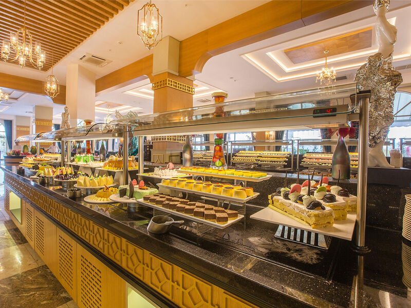 Jadore Deluxe Hotel & Spa