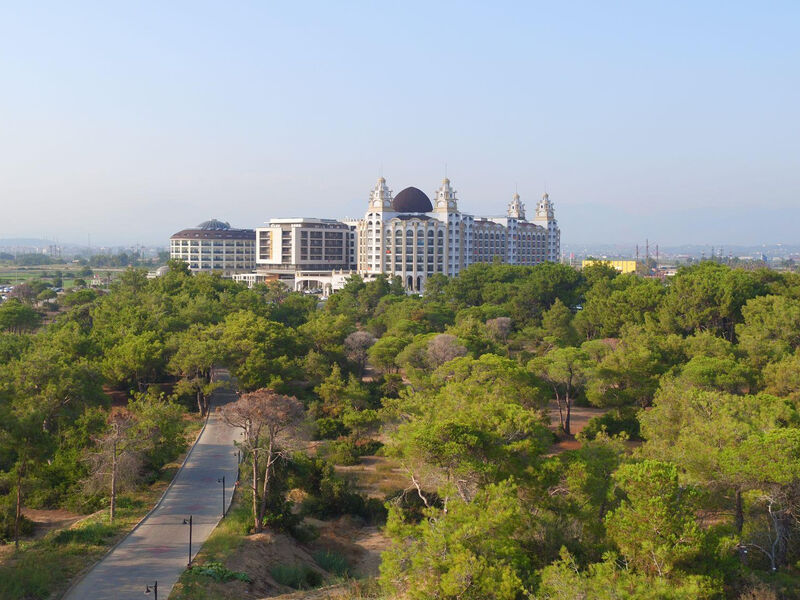 Jadore Deluxe Hotel & Spa