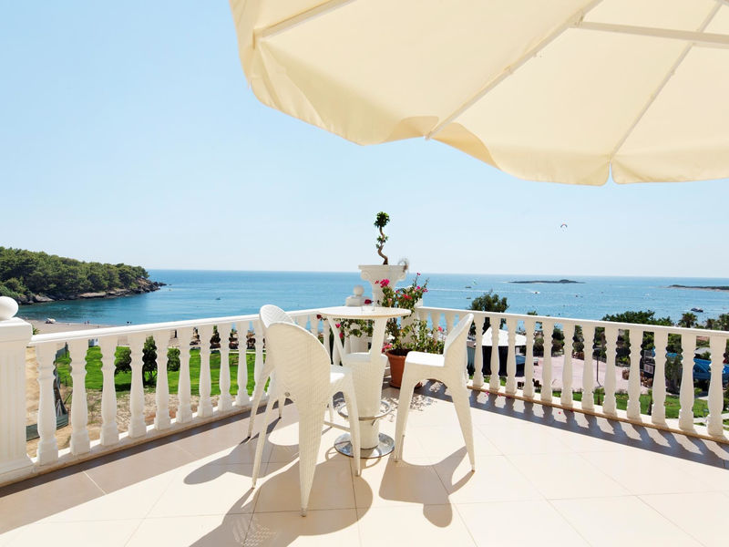 Justiniano Deluxe Resort