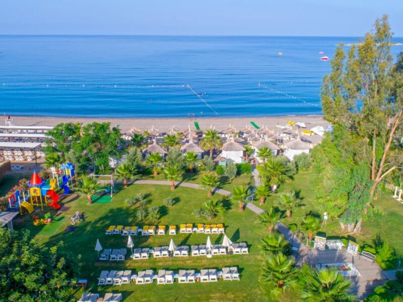 Justiniano Deluxe Resort