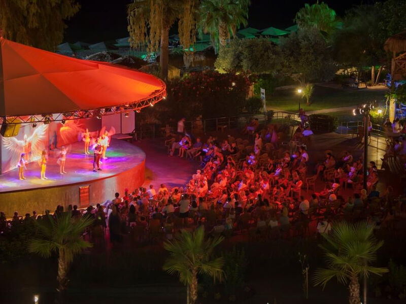 Justiniano Deluxe Resort