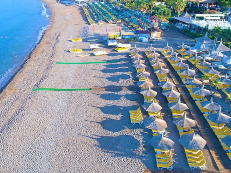 Justiniano Deluxe Resort
