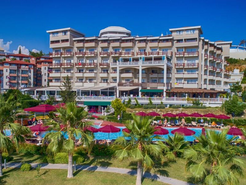 Justiniano Deluxe Resort