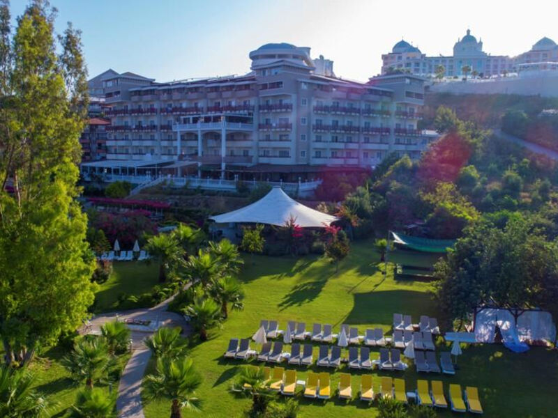Justiniano Deluxe Resort