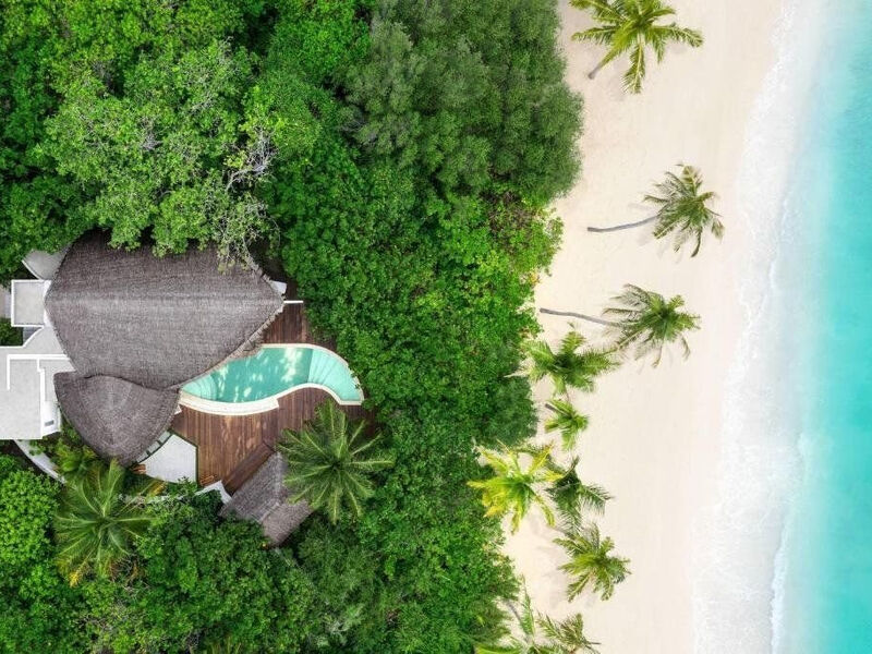 JW Marriott Maldives Resort & Spa
