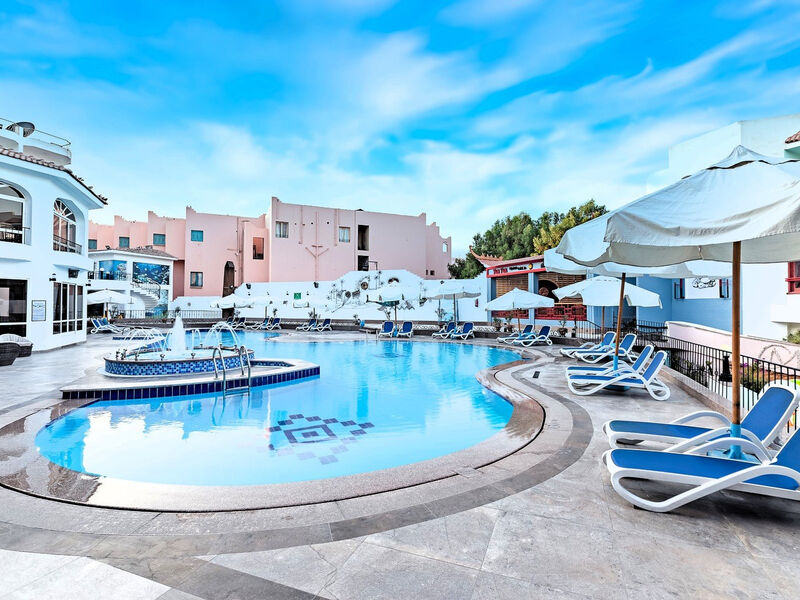 Kamari Beach