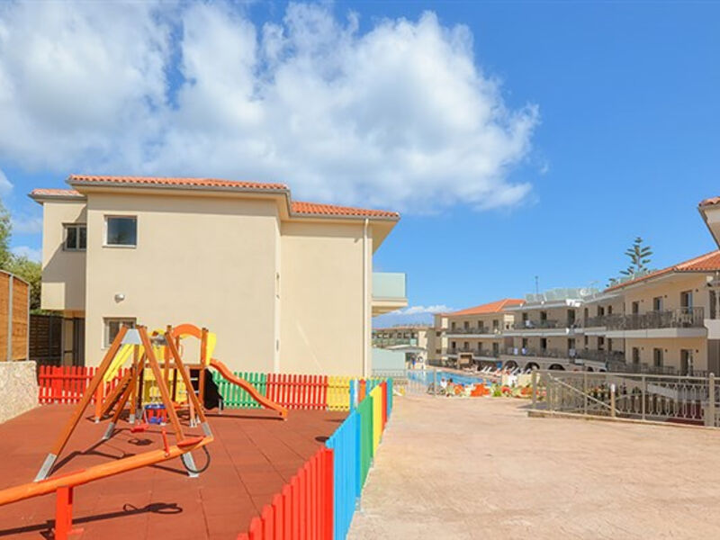 Karras Grande Resort
