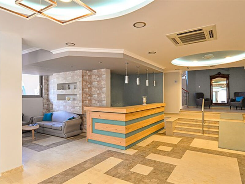 Karras Grande Resort