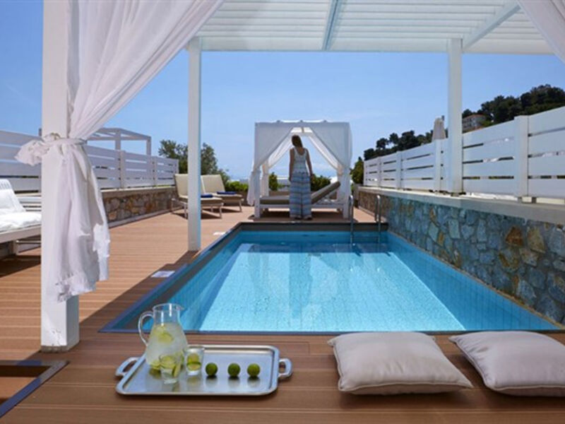 Kassandra Bay Resort & Spa