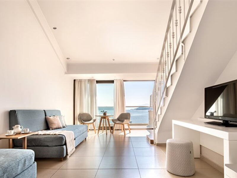 Kassandra Bay Resort & Spa