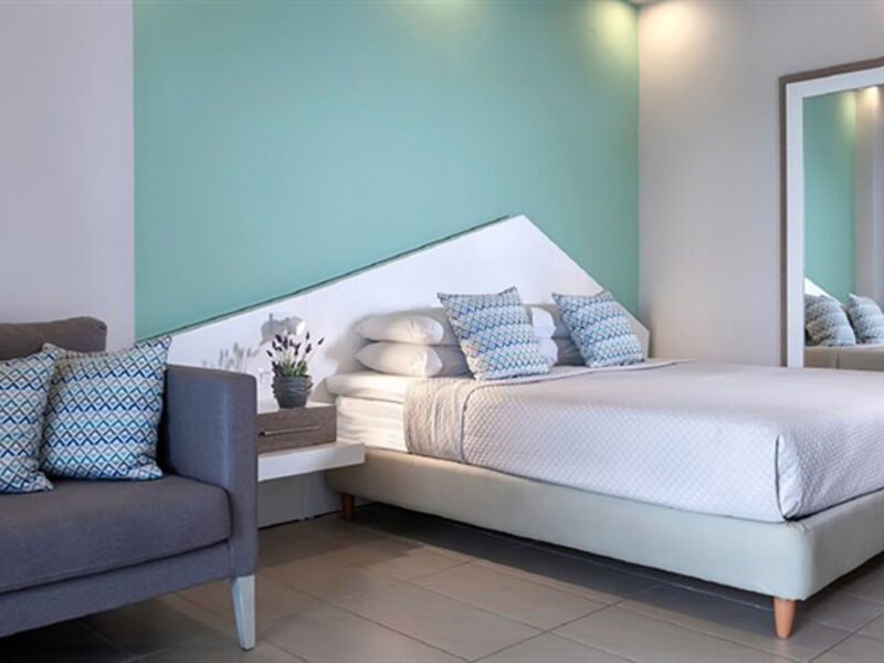 Kassandra Bay Resort & Spa