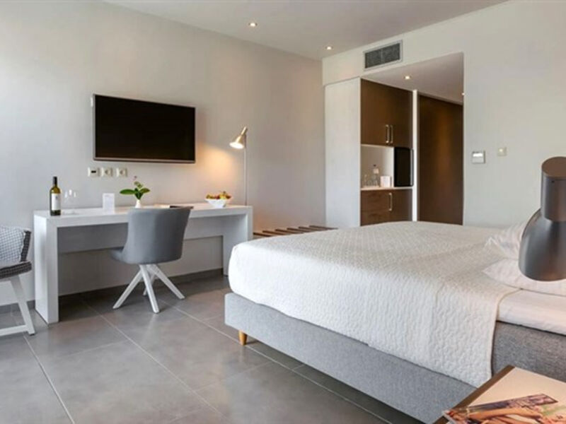 Kassandra Bay Resort & Spa