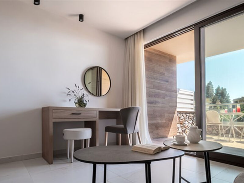Kassandra Bay Resort & Spa