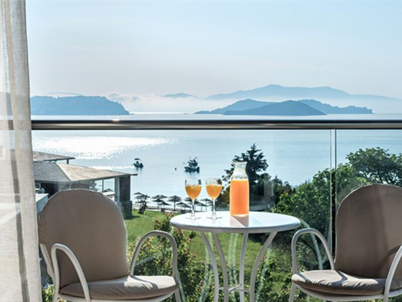 Kassandra Bay Resort & Spa