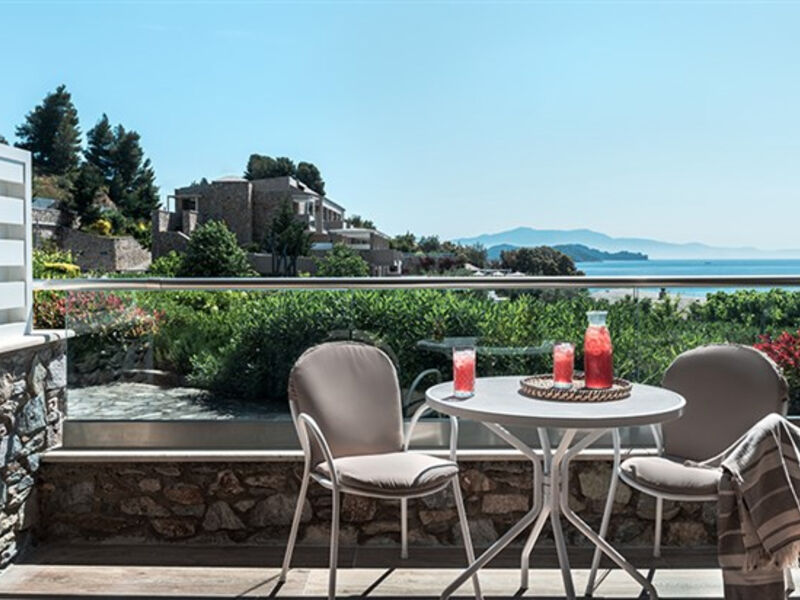 Kassandra Bay Resort & Spa