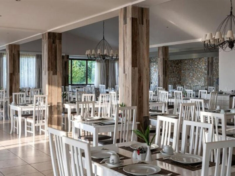 Kassandra Bay Resort & Spa