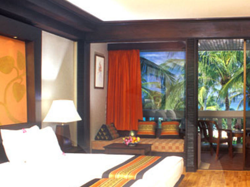 Kata Beach Resort & Spa