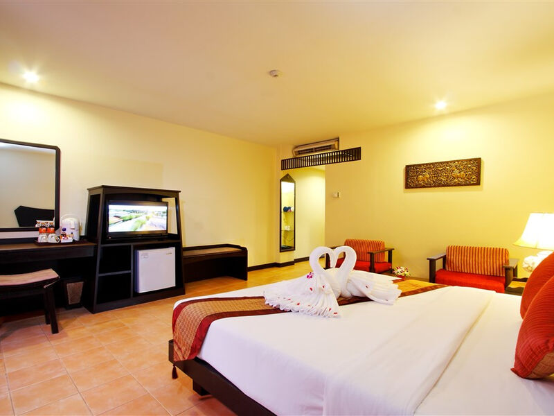Kata Sea Breeze Resort