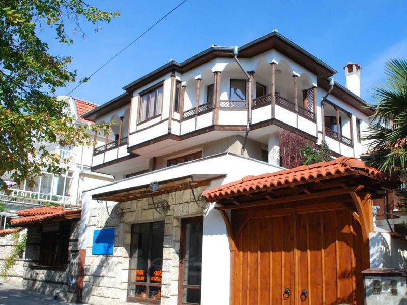 Katya Guest House