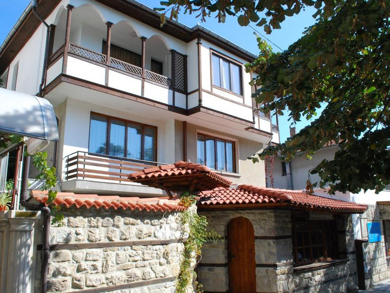 Katya Guest House