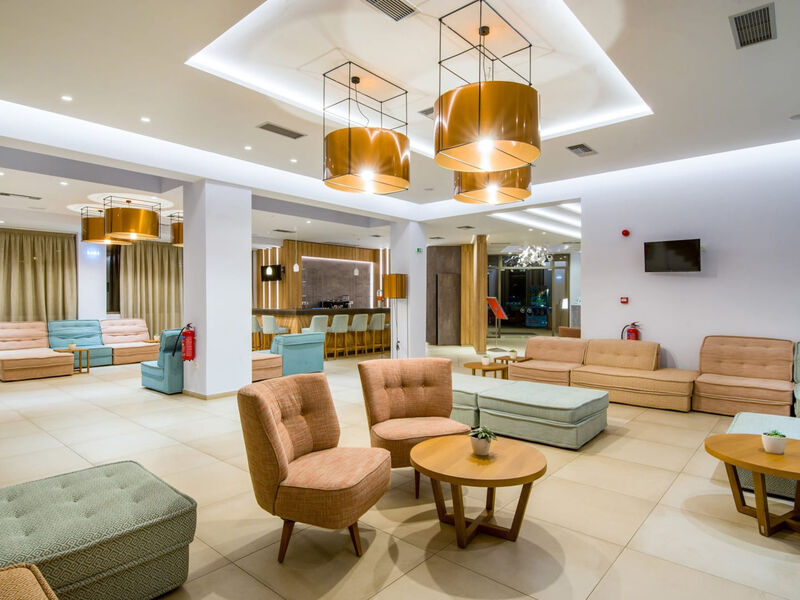 Kiani Beach Resort