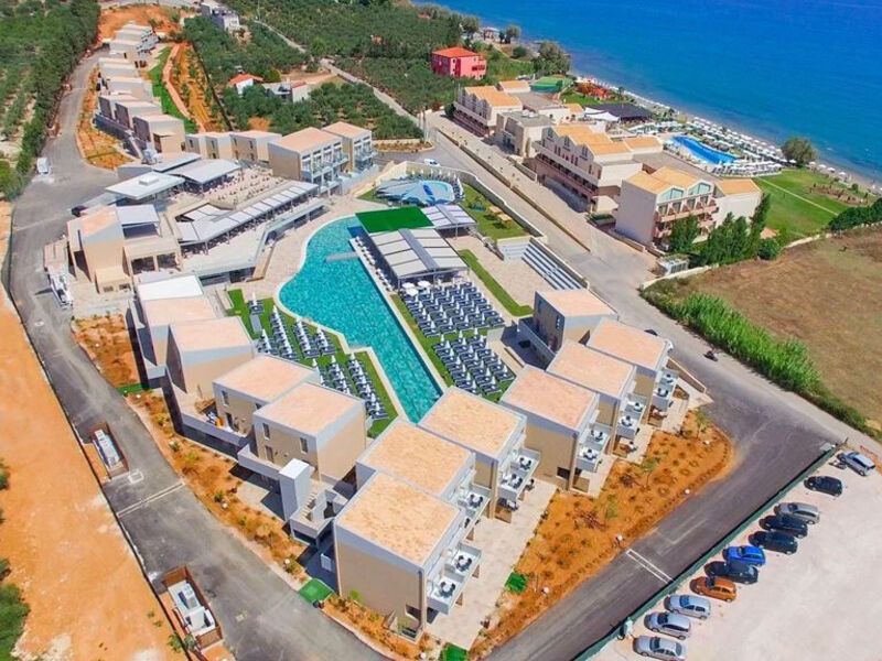 Kiani Beach Resort