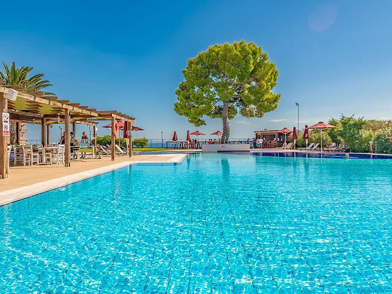 Kinetta Beach Resort Spa