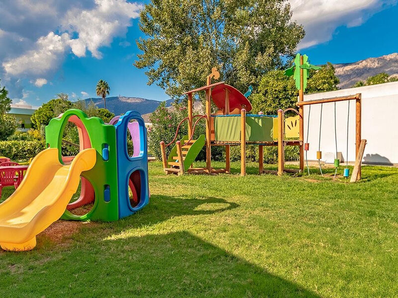 Kinetta Beach Resort Spa