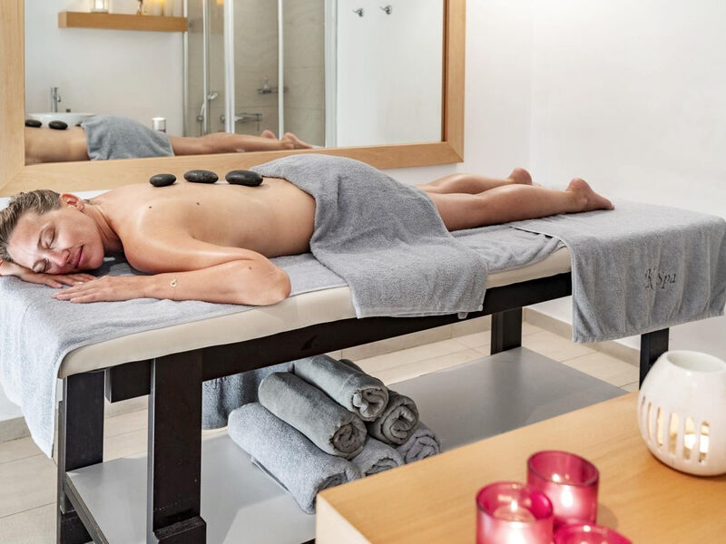 Kinetta Beach Resort Spa