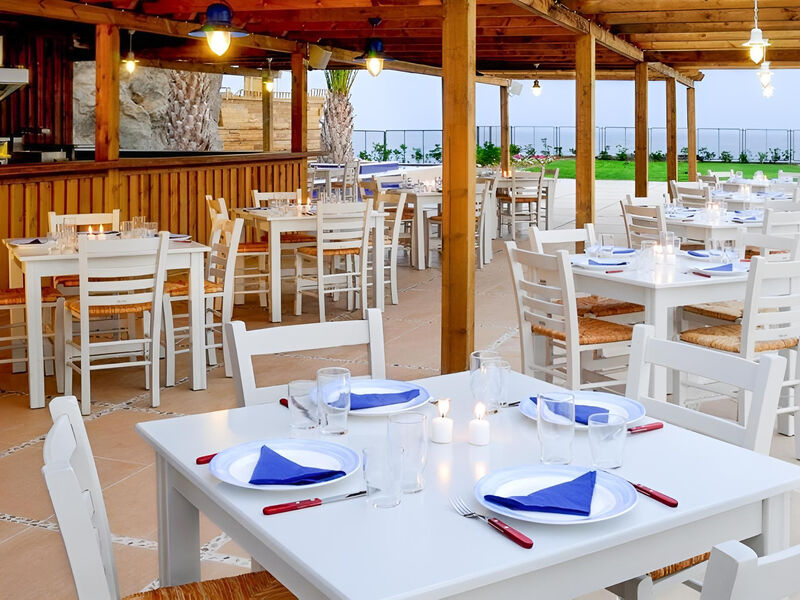 Kinetta Beach Resort Spa
