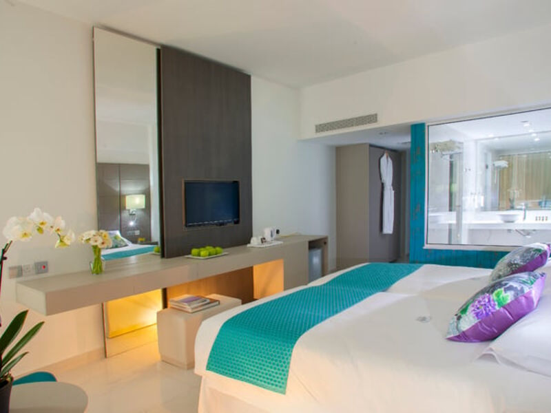 King Evelthon Beach Hotel and Resort