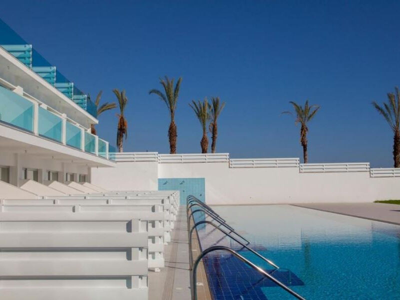 King Evelthon Beach Hotel and Resort