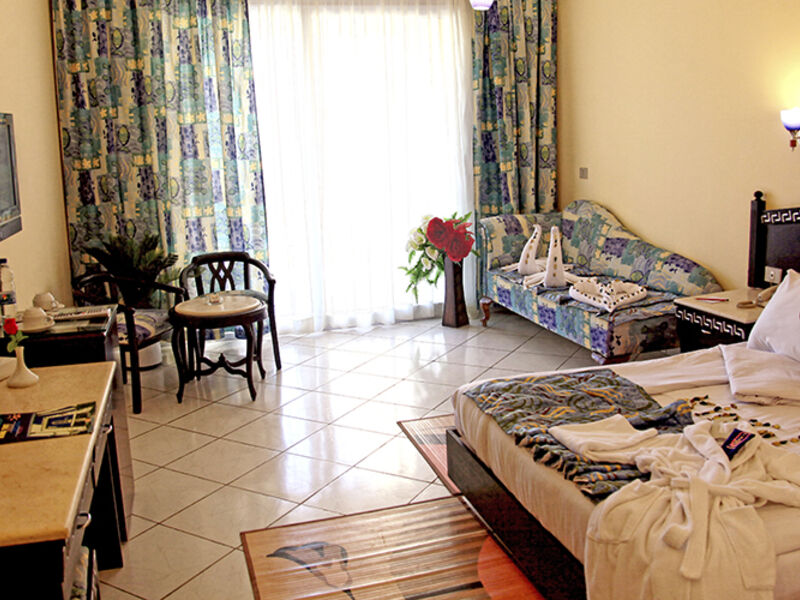 King Tut Aqua Park Beach Resort