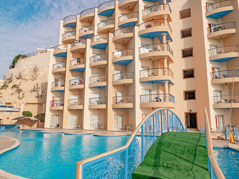 King Tut Aqua Park Beach Resort