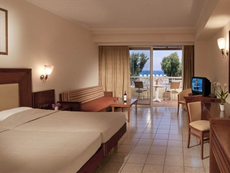 Kipriotis Maris Suites