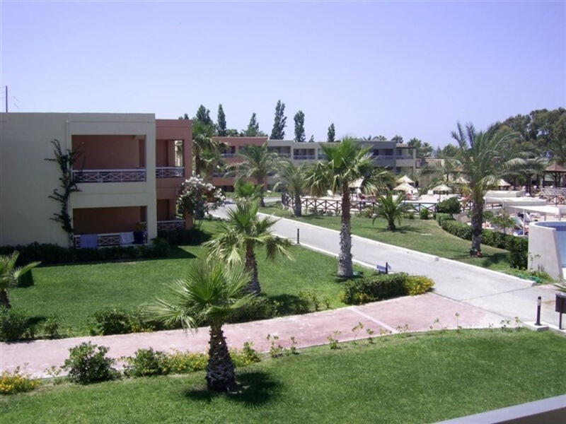 Kipriotis Maris Suites